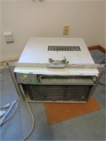 Whirlpool Cooling/Heating Window Unit