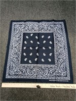 Like new! Vintage bandana, 21 inch by 22 in