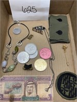 Mixed jewelry / coin lot