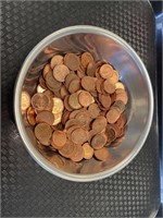 Large lot of Canadian Pennies