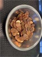 Large lot of Canadian Pennies