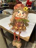 SMALL SITTING SCARECROW
