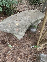 CONCRETE CURVED BENCH