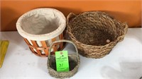 Small woven baskets, and waste basket