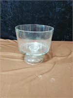 Colorless glass trifle bowl