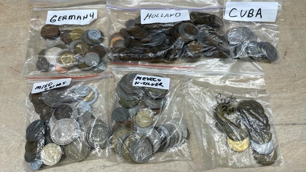 3 lbs of Assorted Coins. *SC