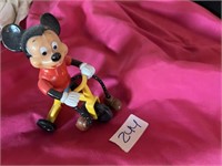 VTG PLASTIC MICKEY MOUSE TOY
