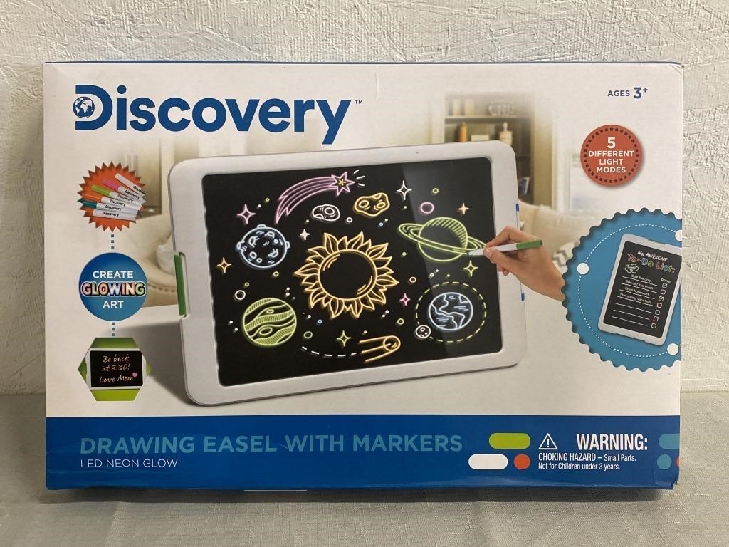 Discovery Drawing Easel W/Markers