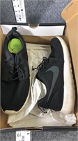 size 9.5 nikes