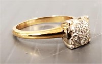 Vintage 14K gold ring set with small diamonds -