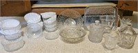 22 piece glassware set. 14 small candy dishes, 2