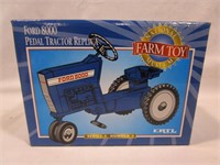 1999 Ertl National Farm Toy Museum Ford