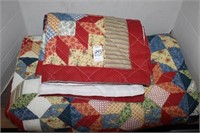 QUILT AND PILLOW SHAMS