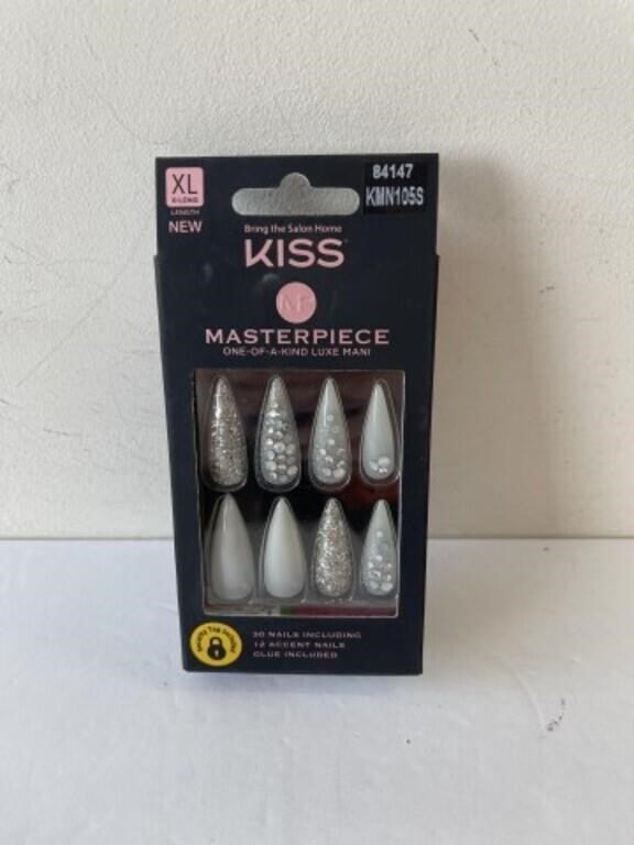 Kiss XL masterpiece 30 nails