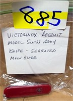 VICTORINOX  RECRUIT MODEL SWISS ARMY SERRATED
