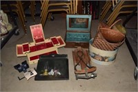 Vtg Travel Case with Mirror, Jewelry Box, Wood