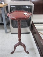 MAHOGANY STAND