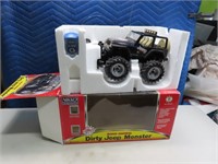 vtg NIKKO Dirty Jeep Monster RC Toy Car *working*
