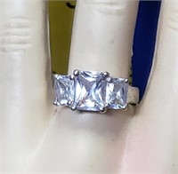 . 925 Sterling Silver Ring