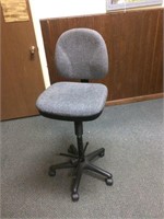 Tall swivel office chair