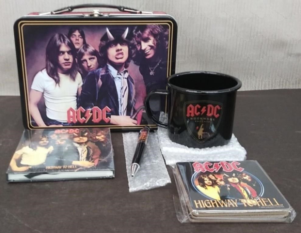 NEW 2020 AC/DC Lunch Box Set-Lunch Box, CD & Book,