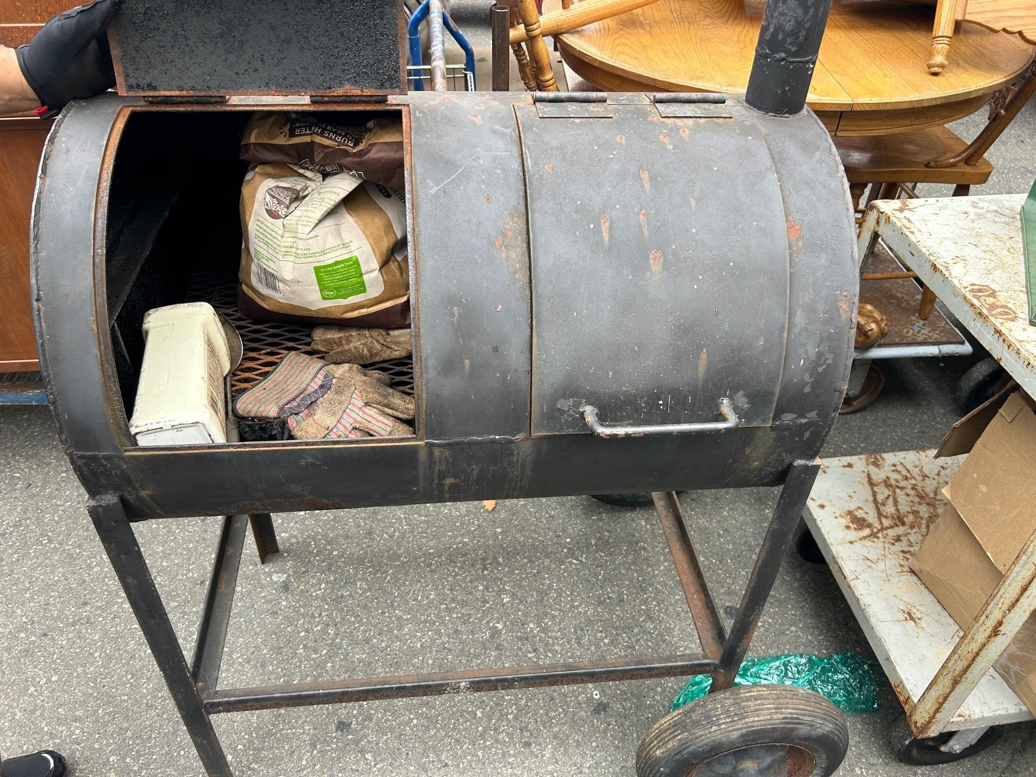 Outdoor Smoker Grill on Wheels Some Rust