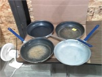 5 LARGE FRY PANS, SYSCOWARE