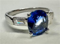 18k White Gold and 1.6 ct Sapphire Cocktail Ring