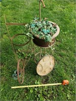 Yard deacor plant stand and flower stand