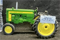 1/16 SCALE JOHN DEERE 420 DIE CAST TRACTOR