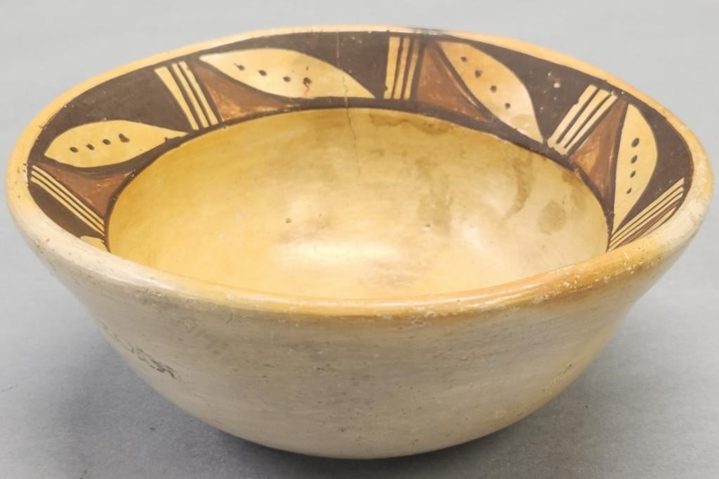 Native American Hopi Helmet Pottery Bowl