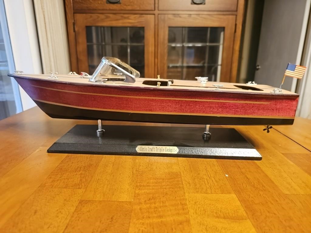 Chris Craft Teiple Cockpit model boat 19.5" long