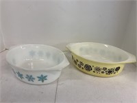 2 Pyrex oval baking  dishes
