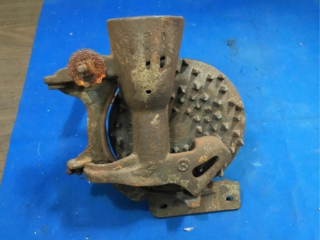 Antique Corn cob sheller