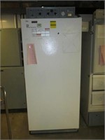 Refrigerated Incubator