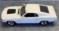 1/24 scale 1970 die cast mustang good condition