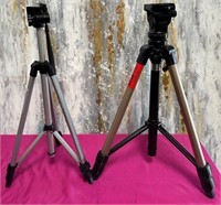 11 - LOT OF 2 TRIPODS (S40)