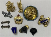 ASSORTED VINTAGE MILITARY PINS