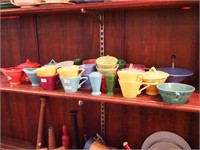 30 pieces Homer Laughlin Harlequin dishes: cups,
