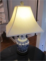 BEAUTIFUL BLUE AND WHITE ASIAN LAMP 29" TALL