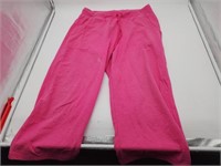 Hanes Women's Capri Sweatpants - L