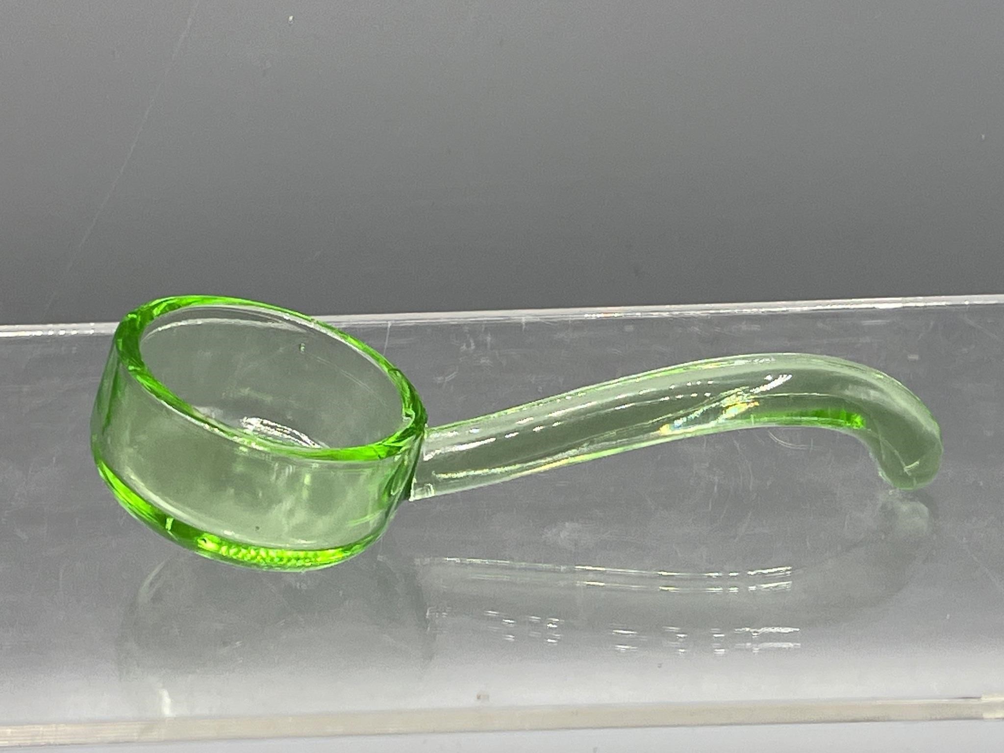 Uranium glass ladle