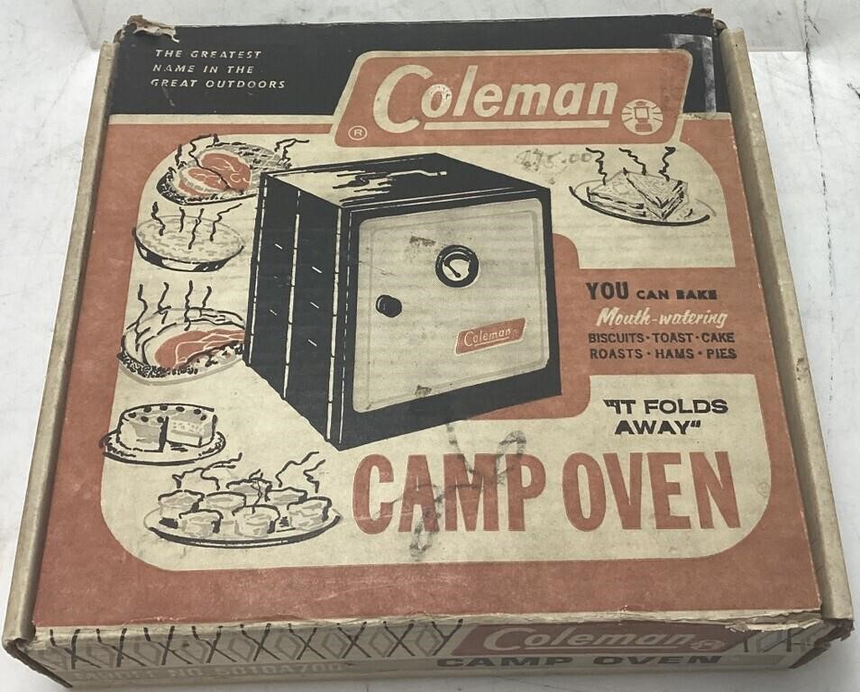 COLEMAN CAMP OVEN IN THE ORIGINAL BOX