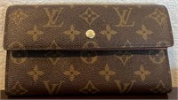 V - LOUIS VUITTON WALLET (UNAUTHENTICATED) (P44)