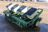 JD 7000 Planter #114551