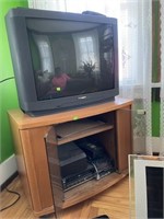 Panasonic Tv 27” And Electronic And Stand