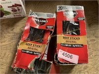 2ct.Jack Links original beef sticks