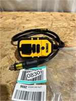 Dewalt car inverter plug