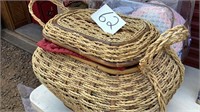 24 x 19 x 18 basket with hinge top, lots of