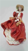 ROYAL DOULTON FIGURINE "TOP O' THE HILL"